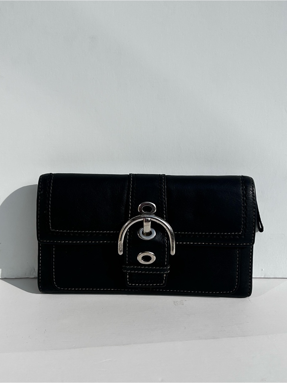 Vintage Coach Soho Black Leather Buckle Trifold Long Wallet Clutch Y2K
